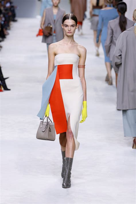 fashion week sfilata fendi donna 2019|fendi dresses for fall.